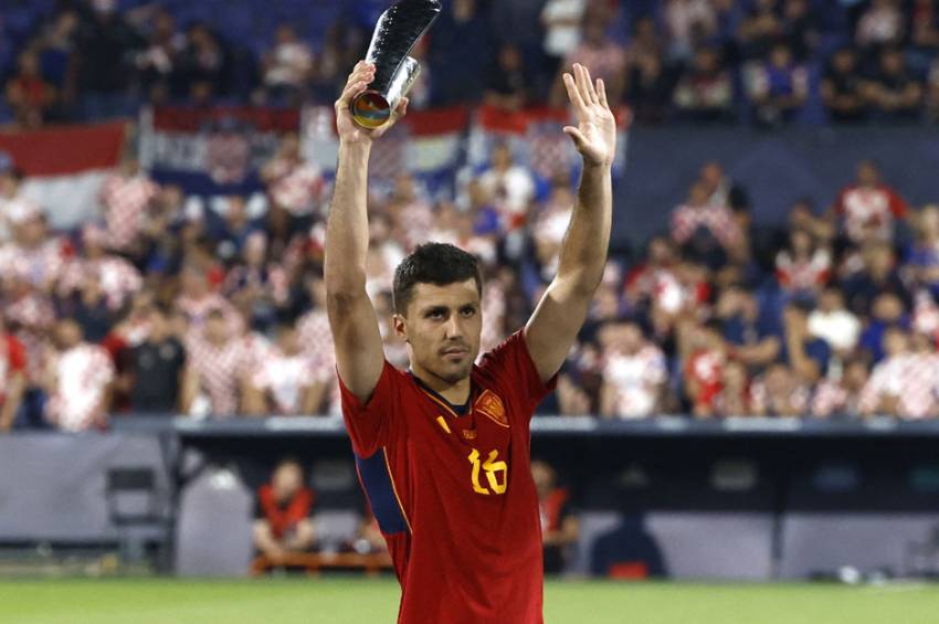 RODRI JADI KORBAN PERTAMA PERATURAN BARU UEFA